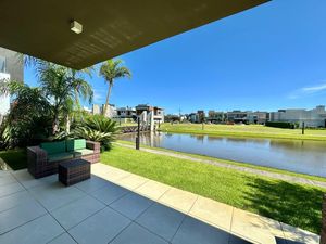 Image 11 - 872814