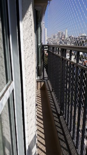 Image 10 - 872815