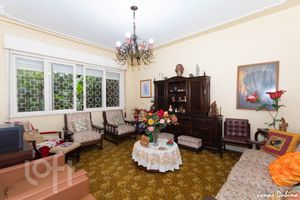 Image 1 - 872858