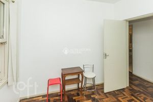 Image 6 - 872859