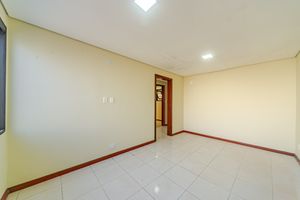 Image 16 - 872865