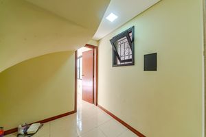 Image 15 - 872865
