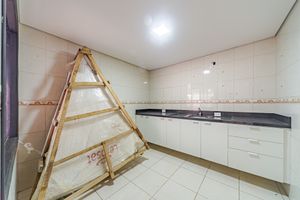 Image 24 - 872865