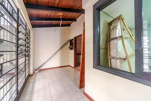 Image 11 - 872865