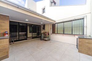 Image 31 - 872865