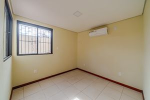 Image 22 - 872865
