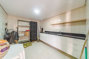 Image 25 - 872865