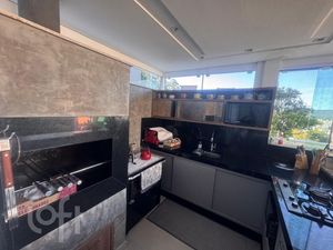 Image 8 - 872866