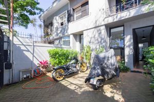Image 39 - 872870