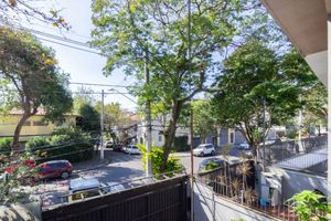 Image 17 - 872870