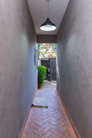 Image 30 - 872870
