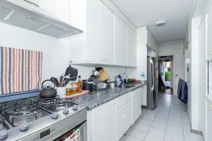 Image 31 - 872870