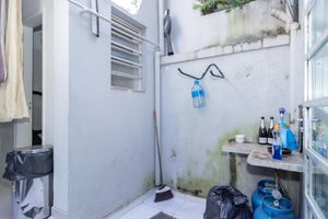 Image 36 - 872870