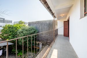 Image 9 - 872872