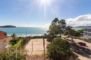 Image 16 - 872875