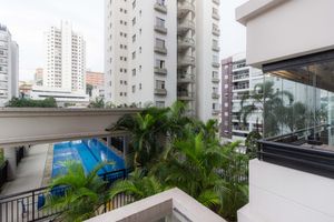 Image 17 - 872881