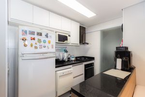 Image 31 - 872881