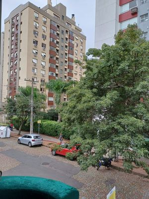 Image 10 - 872888