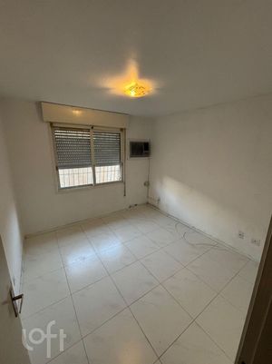 Image 3 - 872934