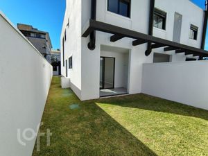 Image 21 - 872971