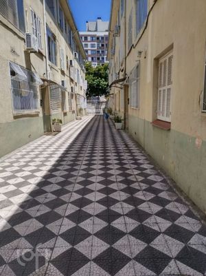 Image 7 - 872980