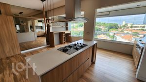 Image 4 - 872990
