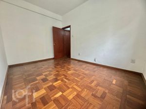 Image 17 - 872992