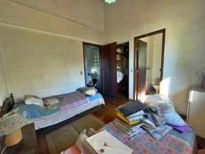 Image 19 - 872993