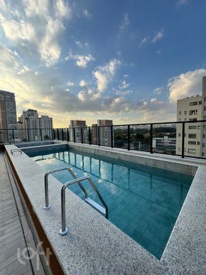 Image 12 - 872999