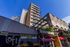 Image 30 - 873004