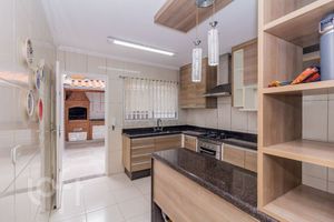 Image 12 - 873011