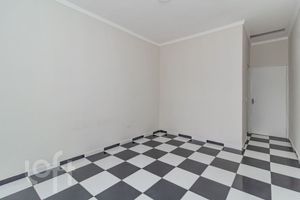 Image 19 - 873016