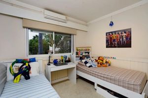 Image 11 - 873017