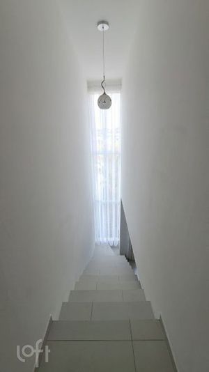 Image 18 - 873019