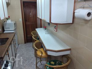 Image 10 - 873021