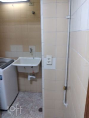 Image 11 - 873021