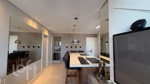 Image 9 - 873024