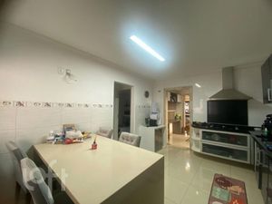 Image 4 - 873069