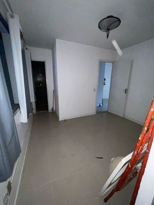 Image 9 - 873074