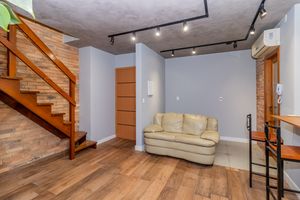 Image 3 - 873081