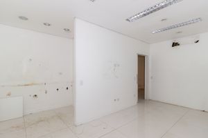 Image 6 - 873082