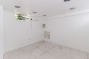 Image 30 - 873082