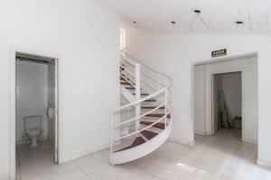Image 35 - 873082