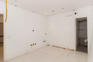 Image 52 - 873082
