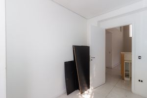Image 81 - 873082