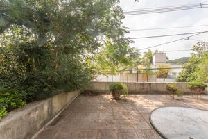 Image 35 - 873103