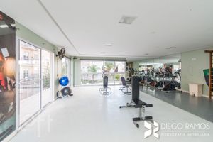 Image 10 - 873127