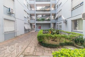 Image 10 - 873133