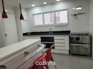 Image 7 - 873148