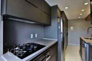 Image 11 - 873177